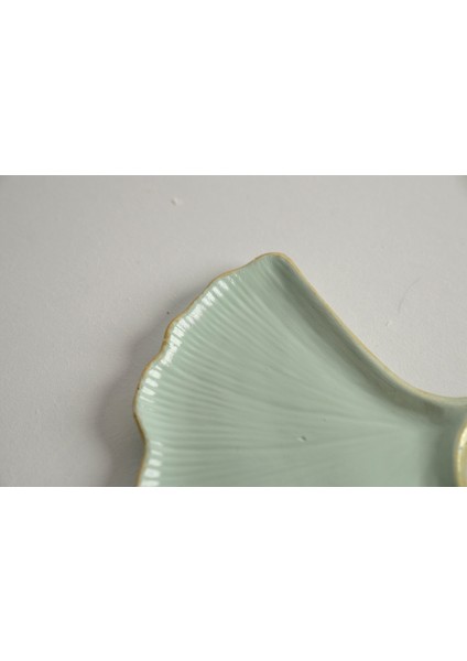 Gold Detaylı Dekoratif Ginkgo Yaprak Tabak | Pale Sage modelleri