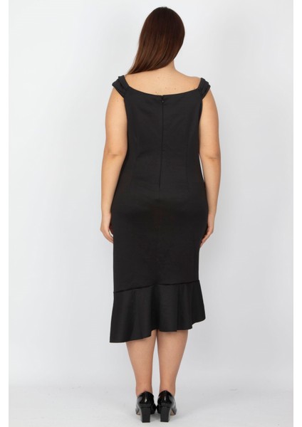 Kadın Siyah Bel ve Etek Detaylı Elbise indirimleri