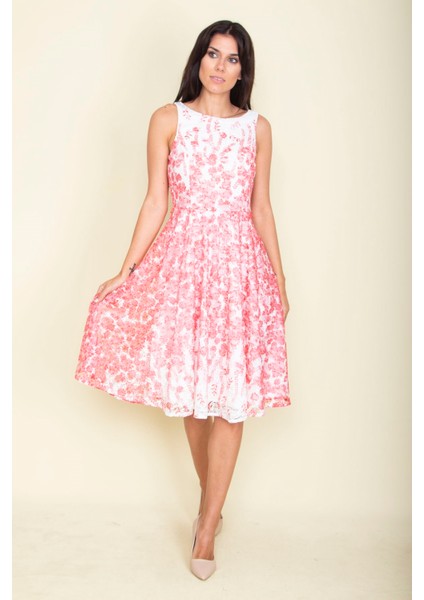 Arka Fermuarlı Astarlı Dantel Elbise