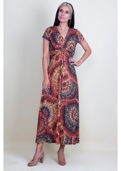 Göğüs Detaylı Elbise