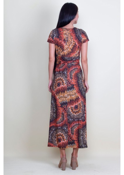 Göğüs Detaylı Elbise