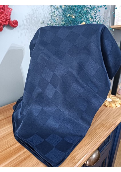 Tesettür Tarz Modern ve Şık Son Moda Kapalı Dama Desenli Renk Jakarlı Pamuk Şal