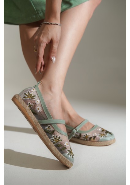 Shela Bantlı Çiçekli Kadın Espadril