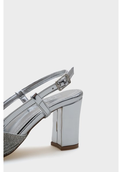 Nova Orta Topuklu Sivri Burunlu Taşlı Kadın Şık Ayakkabı