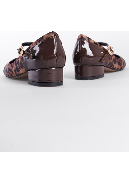 Kısa Topuklu Bantlı Leopar Kadın Ayakkabı modelleri
