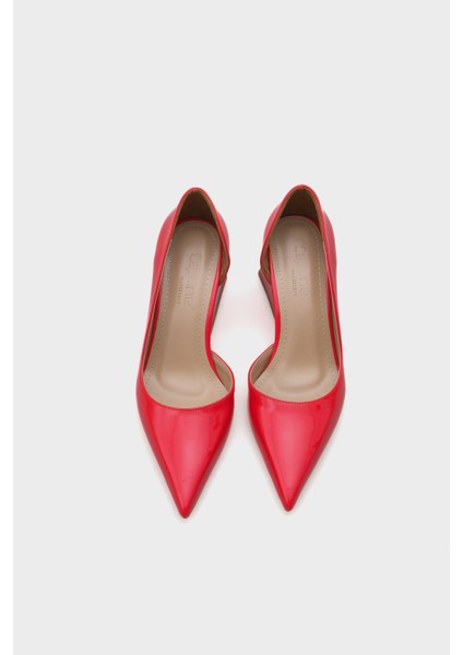 Sivri Burunlu Orta Topuklu Kadın Ayakkabı