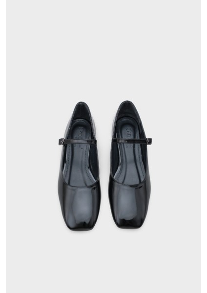 Küt Burunlu Bantlı Marj Jane Kadın Babet