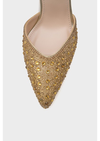 Sivri Burunlu Orta Topuklu Taşlı Kadın Ayakkabı