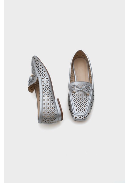 Cara Zımbalı Metalik Kadın Loafer