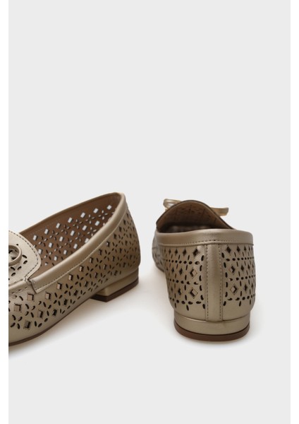 Cara Zımbalı Metalik Kadın Loafer