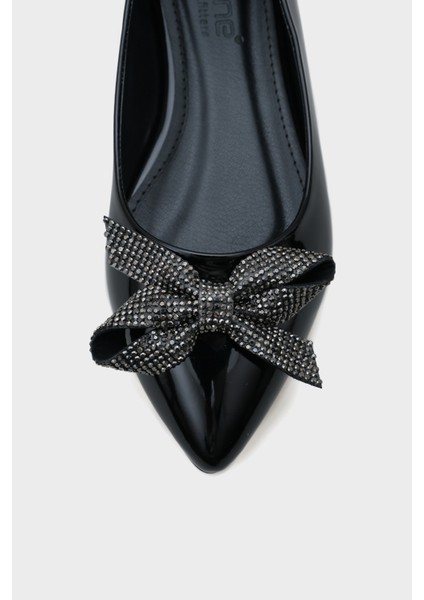 Sivri Burunlu Fiyonklu Taşlı Kadın Babet