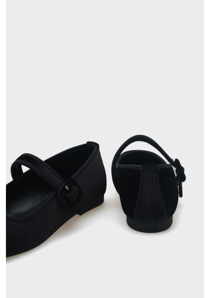 Tek Bantlı Tokalı Kadın Babet