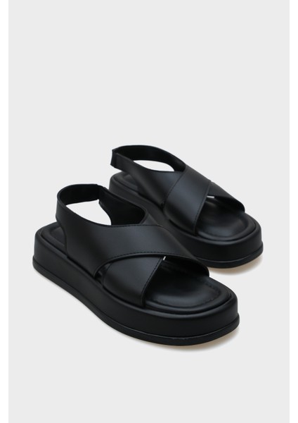 Dena Kadın Sandalet Suni Deri Çapraz Bantlı Kısa Topuk 41 Numara modelleri