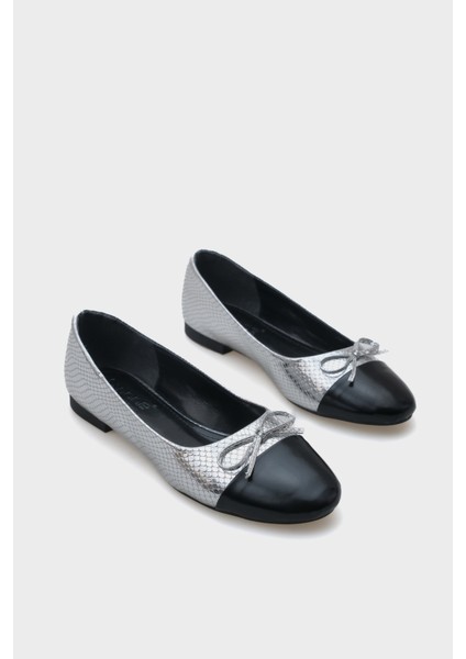 Yuvarlak Burunlu Iki Parçalı Kadın Babet