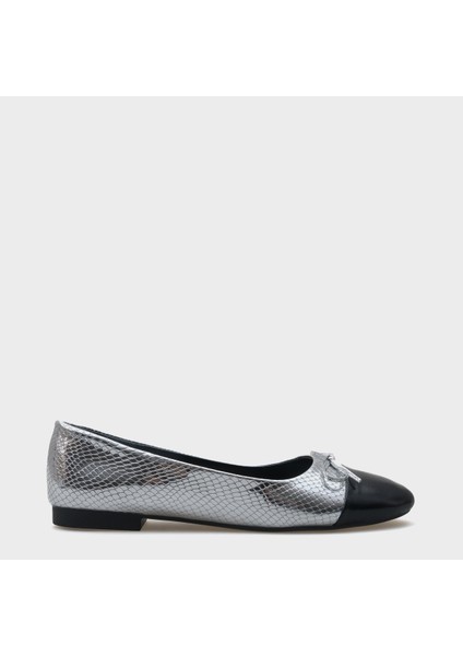 Yuvarlak Burunlu Iki Parçalı Kadın Babet