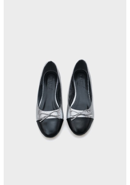 Yuvarlak Burunlu Iki Parçalı Kadın Babet