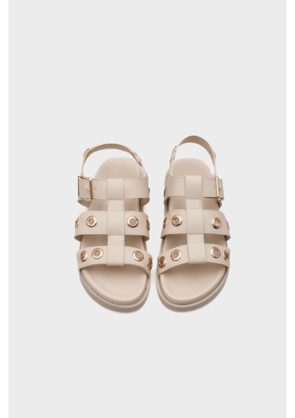 Valene Düz Topuk Metal Aksesuarlı Gladyatör Kadın Sandalet