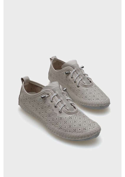 Gwen Saraçlı Lazerli Hakiki Deri Kadın Ayakkabı