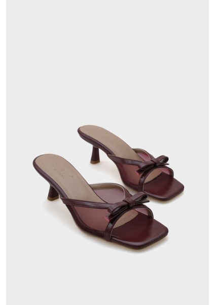 Kadın Orta Topuklu Fiyonklu Fileli Terlik Suni Deri modelleri