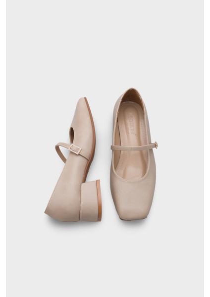 Küt Burunlu Kısa Topuklu Bantlı Mary Jane Kadın Ayakkabı