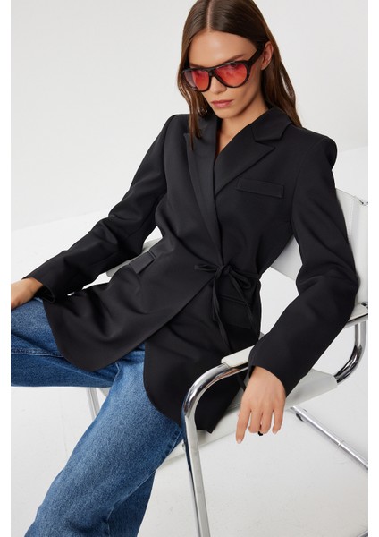 Vatkalı Bağlama Detaylı Dokuma Blazer Ceket LDW0005 Siyah fiyatları