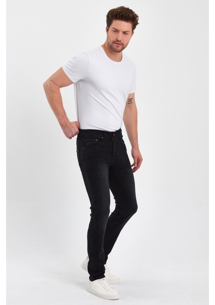 Erkek Fermuarlı Taşlı Klasik Jeans modelleri