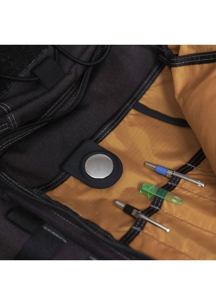 Airtag Raptic Anchor Serisi Klipsli Airtag Kılıfı Siyah