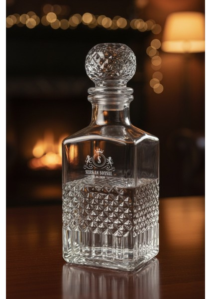 Patronunuza Hediye Isme Özel Viski Bardağı ve Şişesi Seti – Adora Edinburgh Bourbon modelleri