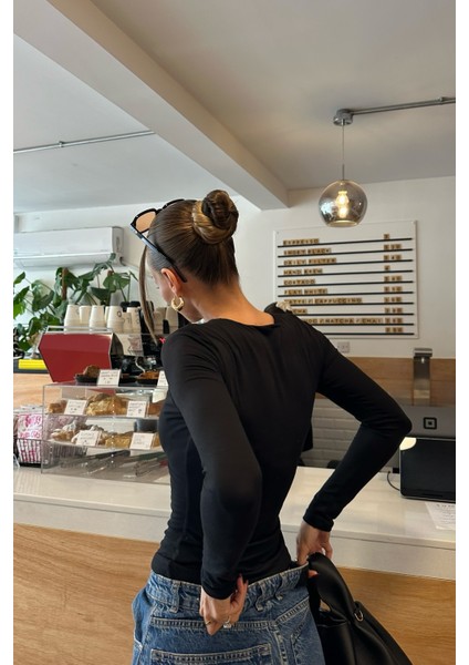 Siyah Bisiklet Yaka Basic Uzun Kollu Body fırsatları