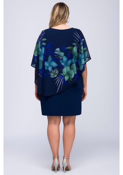 Kadın Büyük Beden Lacivert, Çiçek Desenli Şifon Pelerinli Elbise 65N39132 fiyatları