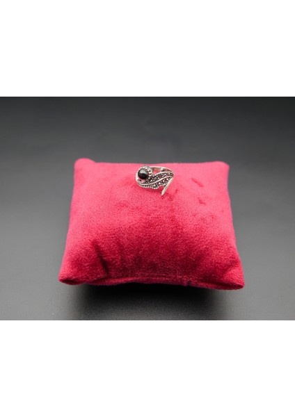 925 Ayar Kadın Gümüş Oltu Taşı Yaprak Yüzük SY00028