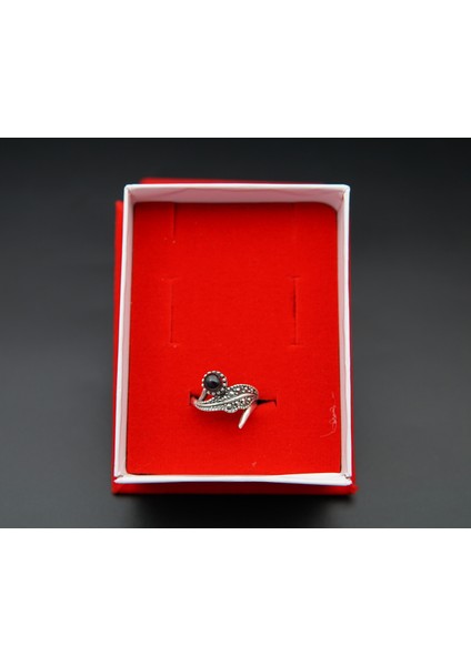 925 Ayar Kadın Gümüş Oltu Taşı Yaprak Yüzük SY00028 modelleri