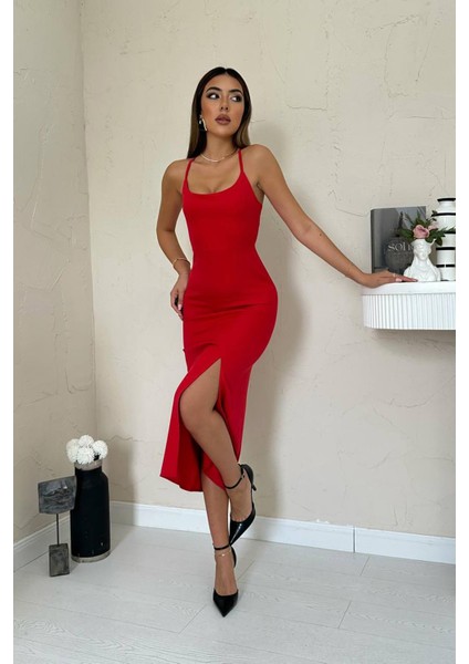 Sırt Dekolteli Elbise