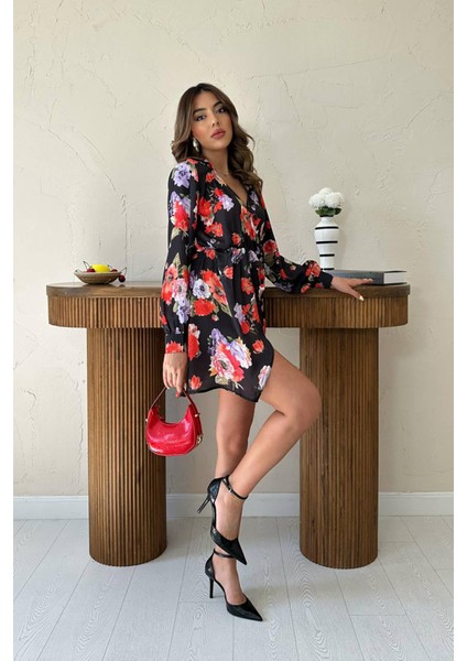 Kuşaklı Saten Elbise fiyatları