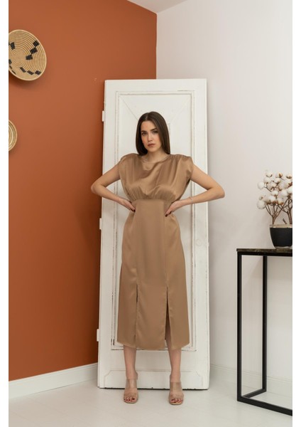 Eteği Yırtmaçlı Helen Elbise fiyatları