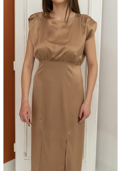 Eteği Yırtmaçlı Helen Elbise fırsatları