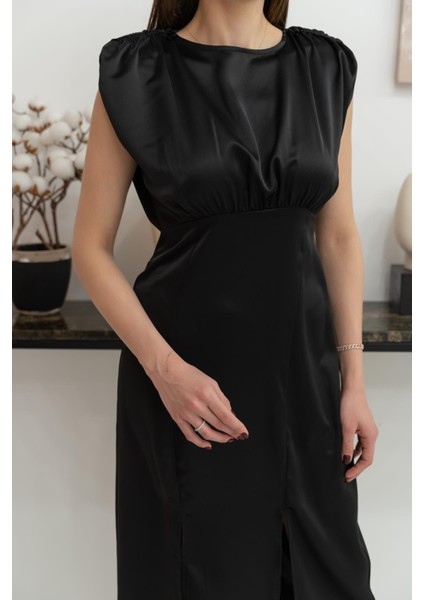 Eteği Yırtmaçlı Helen Elbise fırsatları