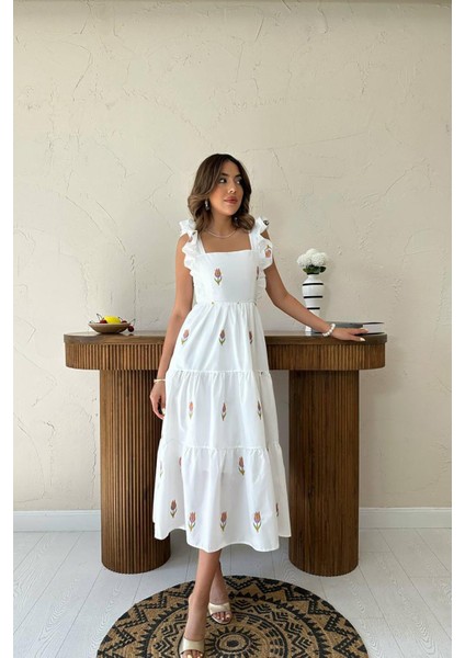 Sıfır Kol Fırfırlı Elbise fiyatları