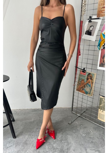 Pileli Kısa Deri Elbise fırsatları