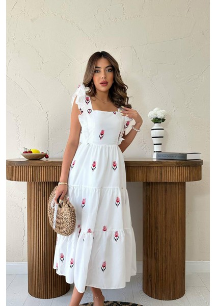 Sıfır Kol Fırfırlı Elbise fiyatları