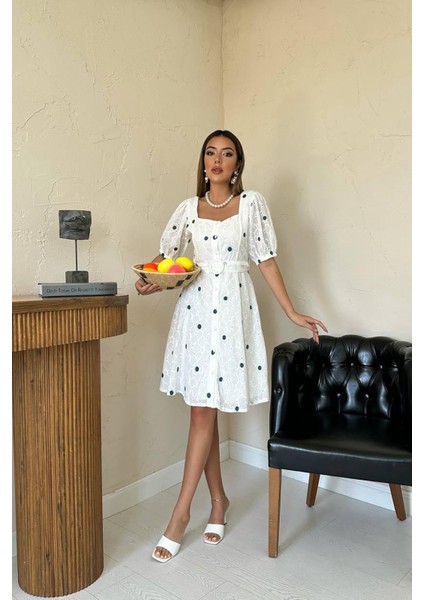 Kemerli Kare Yaka Elbise fiyatları