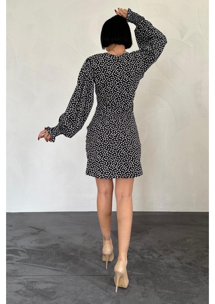 Puantiyeli Önü Büzgülü Elbise modelleri