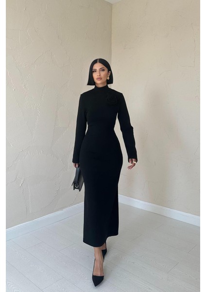 Omzu Güllü Düz Elbise