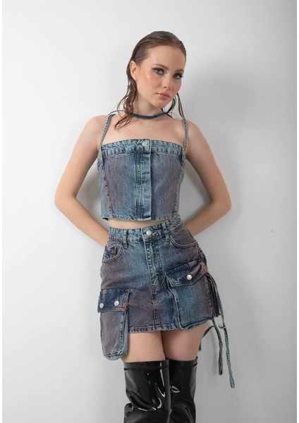 Denim Crop Top ve Cepli Asimetrik Mini Etek Takım