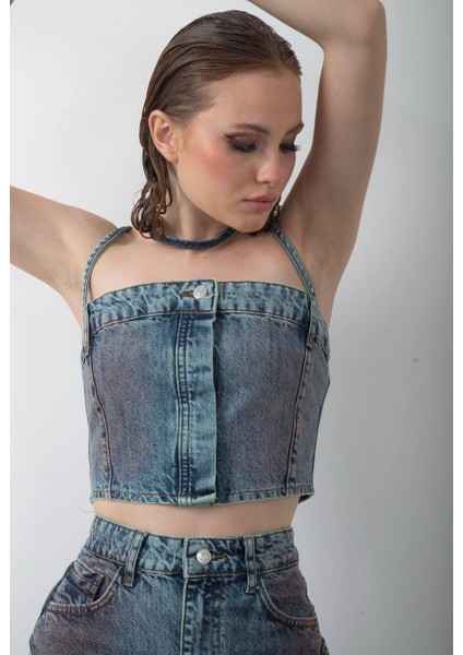 Denim Crop Top ve Cepli Asimetrik Mini Etek Takım