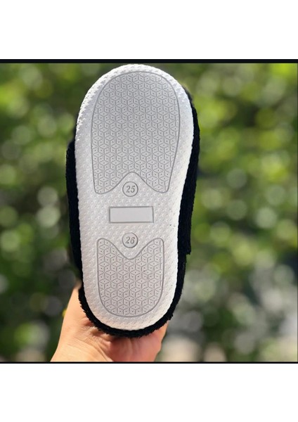 Cırtlı Sonic Çocuk Panduf Kaydırmaz Taban Hızlı Çocuk Figürlü Terletmez Üşütmez Anaokulu Kreş Ev Pandufu indirimleri