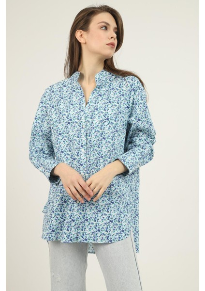 V Yakalı ve Desenli Gömlek