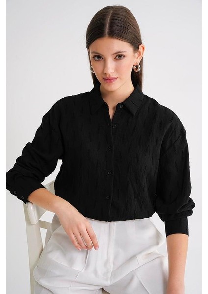 4671 Kadın Yaprak Desenli Uzun Kollu Basic Gömlek Siyah