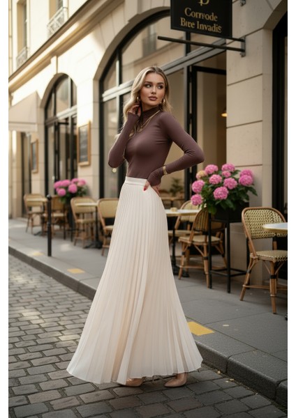 Parmak Geçmeli Kadın Body – Esnek Kumaş modelleri