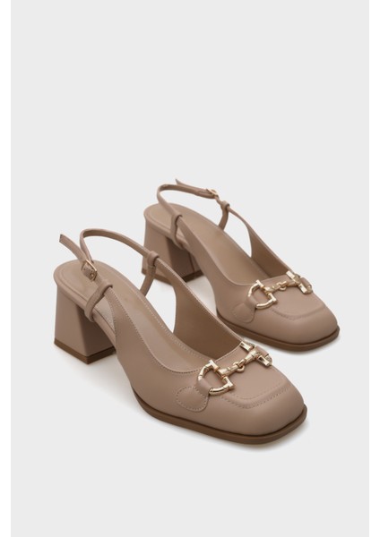 Arkası Açık Küt Burunlu Kalın Topuklu Tokalı Kadın Ayakkabı